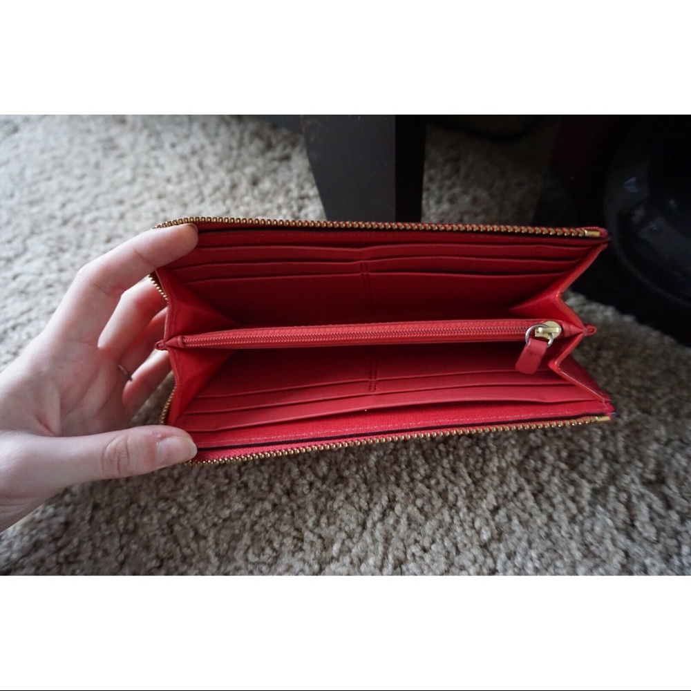 Coach Accordion Zip Wallet - Pink - Picture 4 of 5